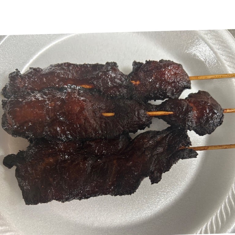 牛串<br>  Bar-B-Q Beef on Sticks (3)