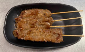 A14. 照烧牛串 Beef Teriyaki on Skewer (4)