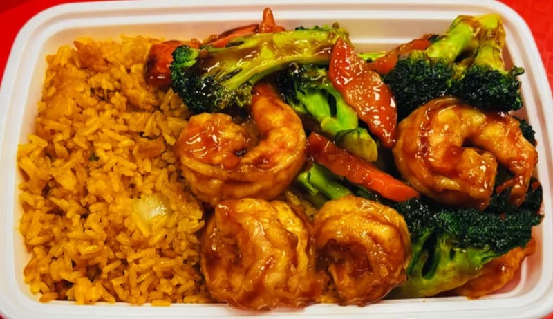 C29. Shrimp w. Broccoli
