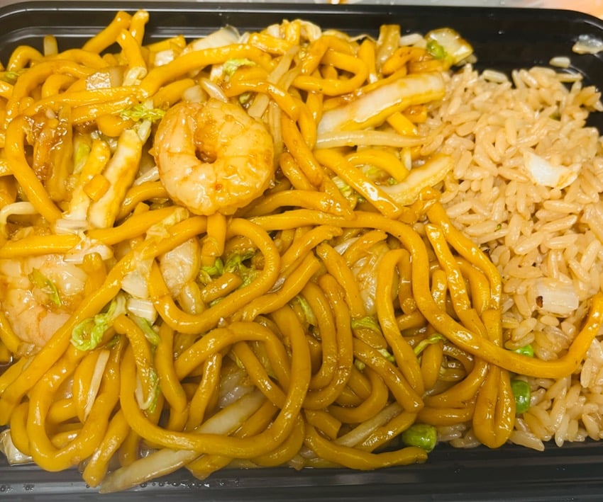 C25. 虾捞面 Shrimp Lo Mein