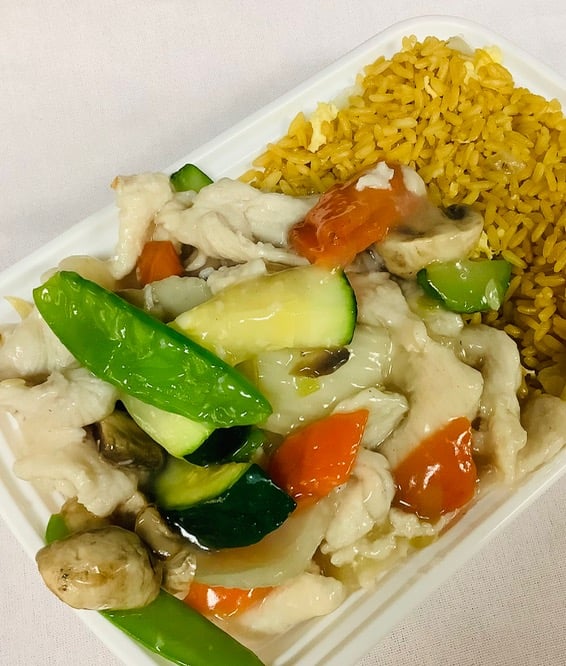L Moo Goo Gai Pan   L 蘑菇鸡片