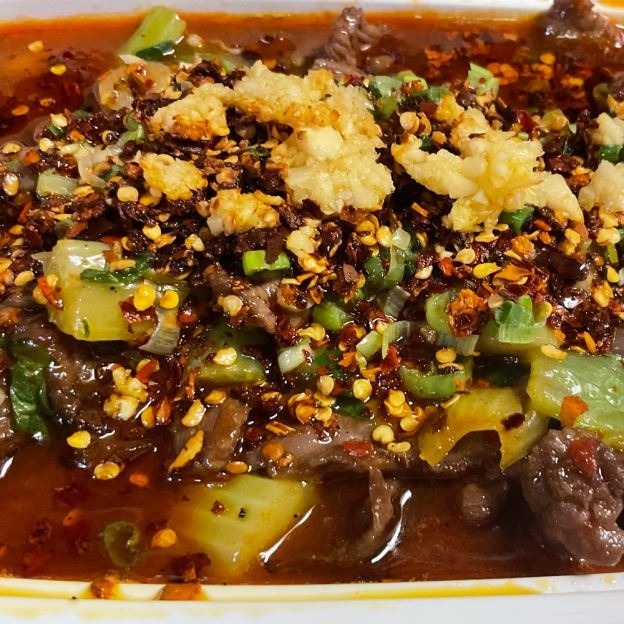 BF15. Szechuan Style Spicy Beef 四川牛