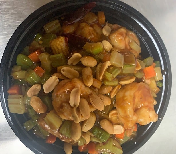 宫保花生虾 <br>  Kung Bo Shrimp (w. Peanuts)