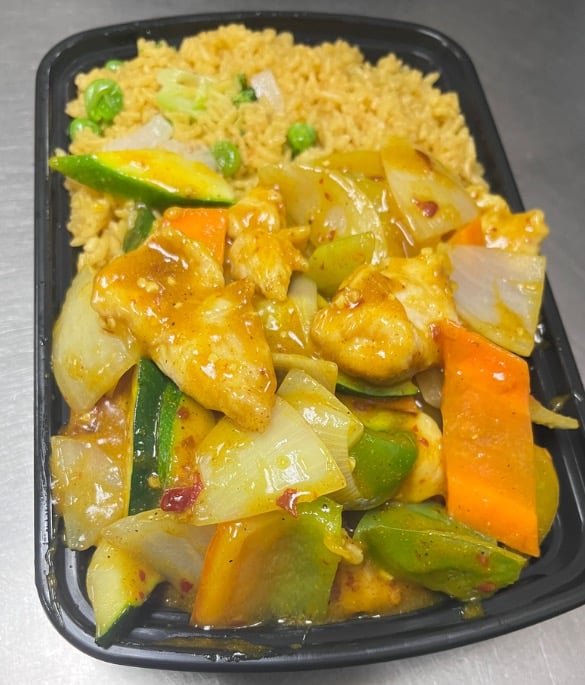 C44. Curry Chicken w. Onions