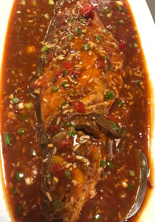 豆瓣鲈鱼 56. Seabass in Bean Sauce