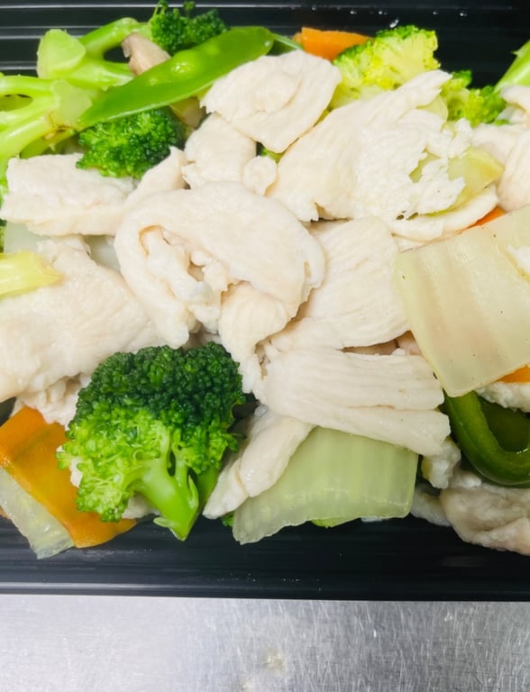 水煮芥兰鸡 Steamed Chicken w. Broccoli