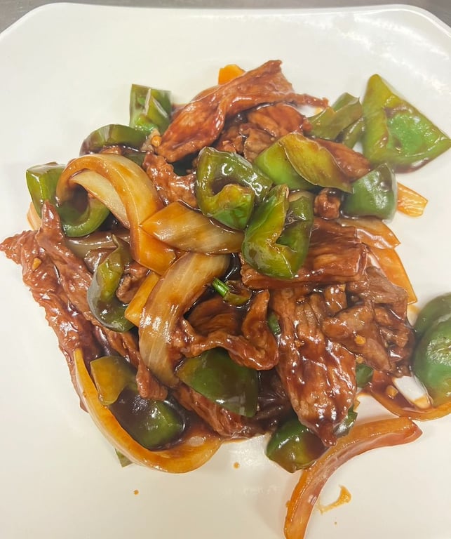 B4. Beef with Green Pepper