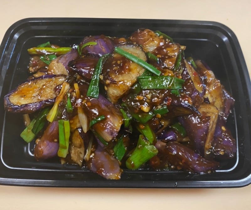 鱼香茄子 Eggplant w. Garlic Sauce