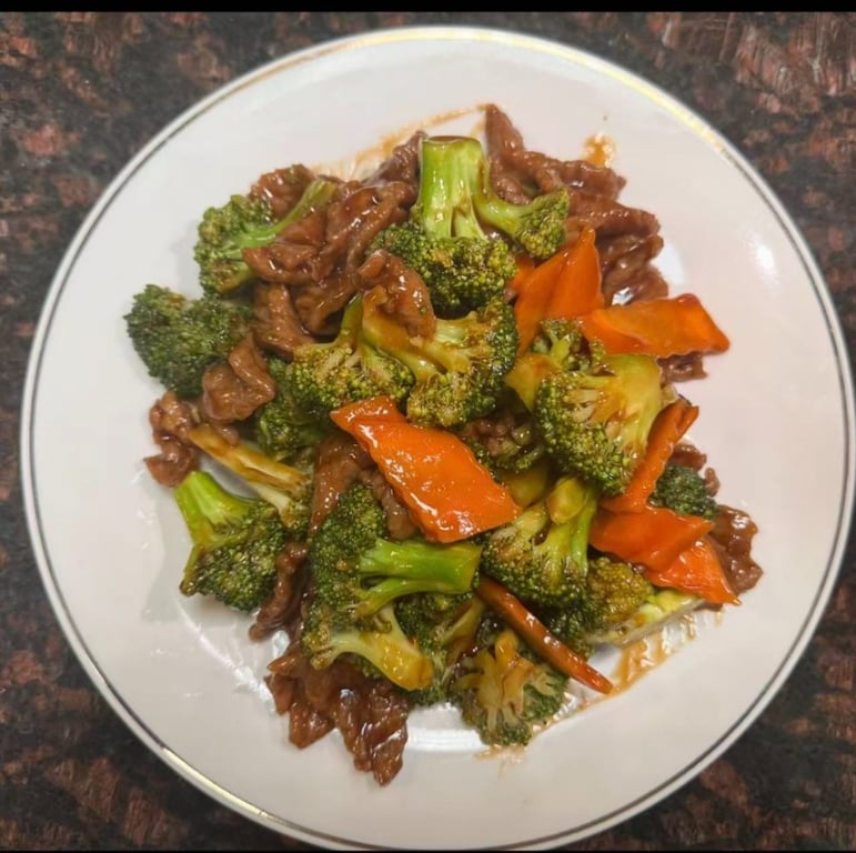 109. Beef w. Broccoli