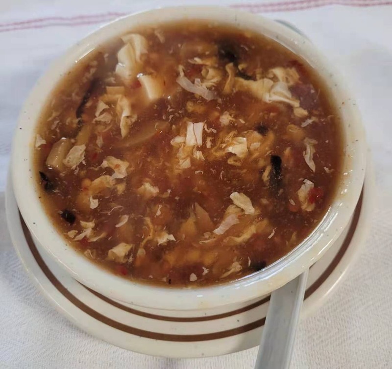 S3. 酸 辣 湯 HOT & SOUR SOUP