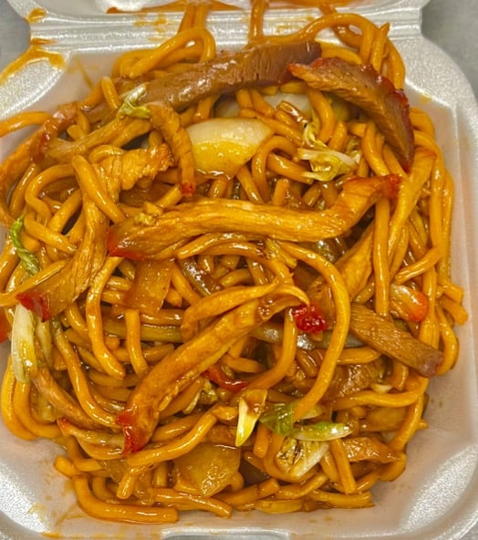 C20. Pork Lo Mein