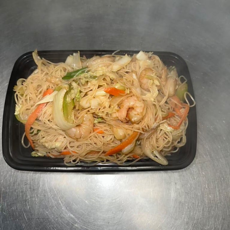 68. Shrimp Chow Mei Fun