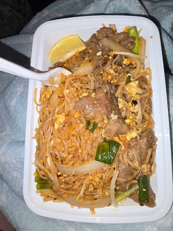 Beef Pad Thai 牛泰面