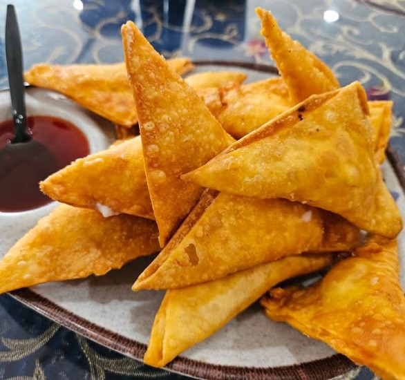 Crab Rangoon (8)