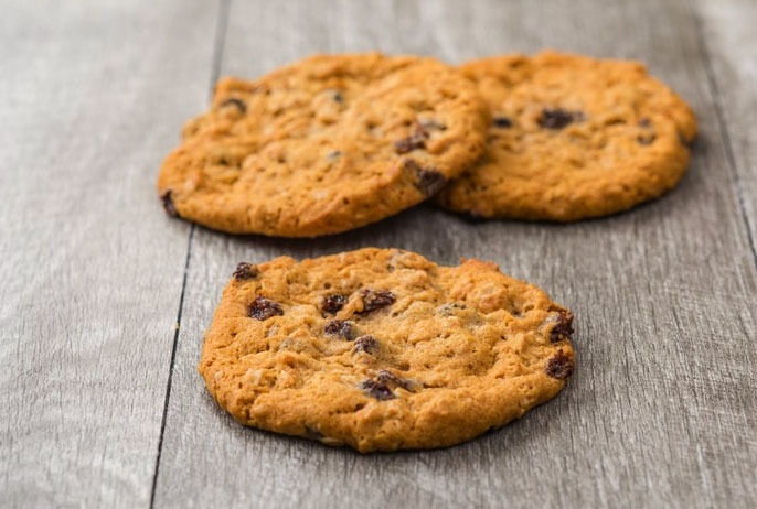 Vegan Oatmeal Raisin Cookie