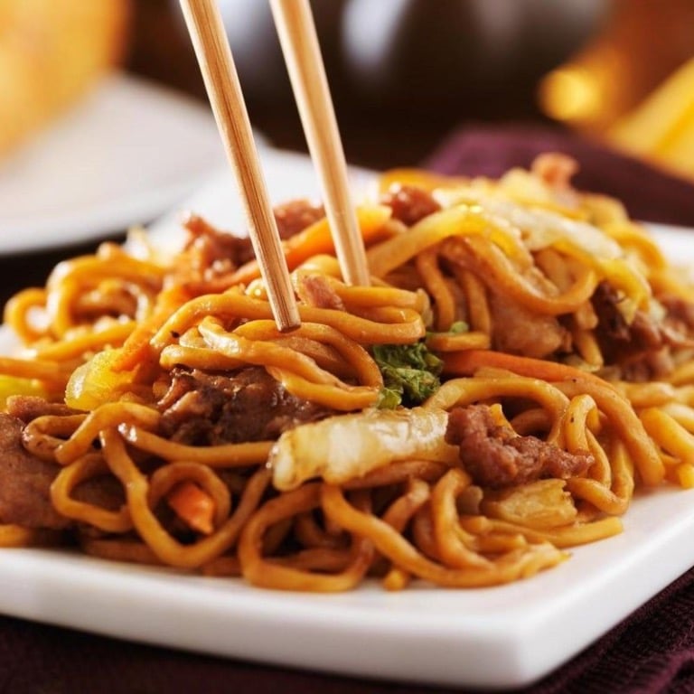 M4. 牛捞面 Beef Lo Mein