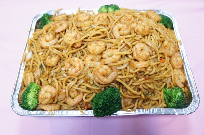 Shrimp Lo Mein Party Tray