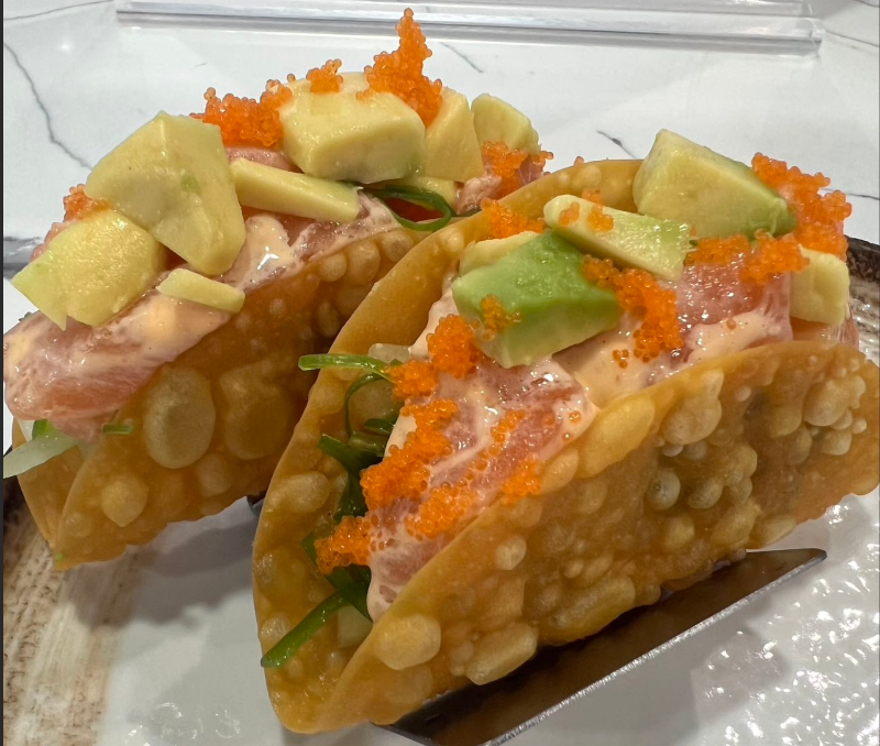 Spicy Salmon Taco (2 pcs)