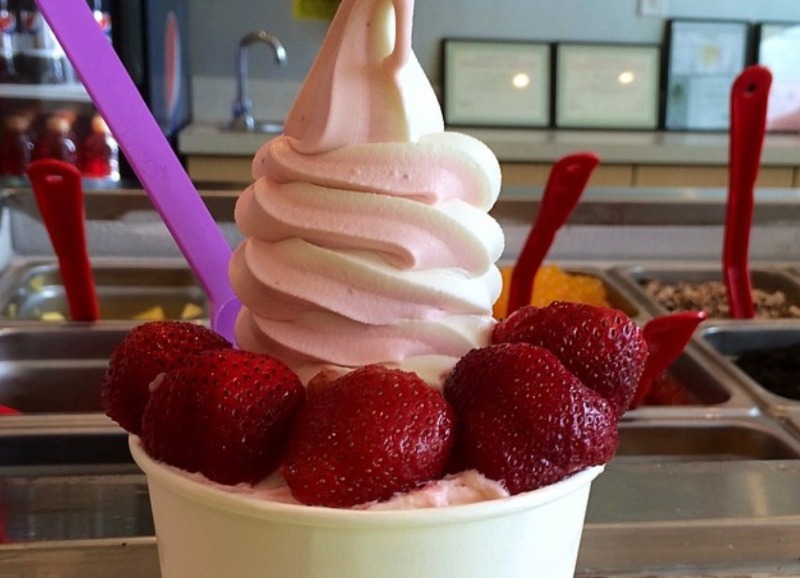 Strawberries and Cream Frozen Yogurt Image