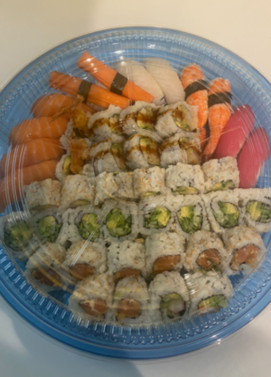 B2. 46 Pcs Sushi & Sushi Rolls