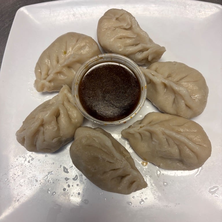 8. Steamed Vegetable Dumplings (6)