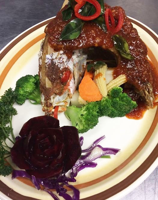 H7. Red Snapper in Sweet & Sour Sauce Image