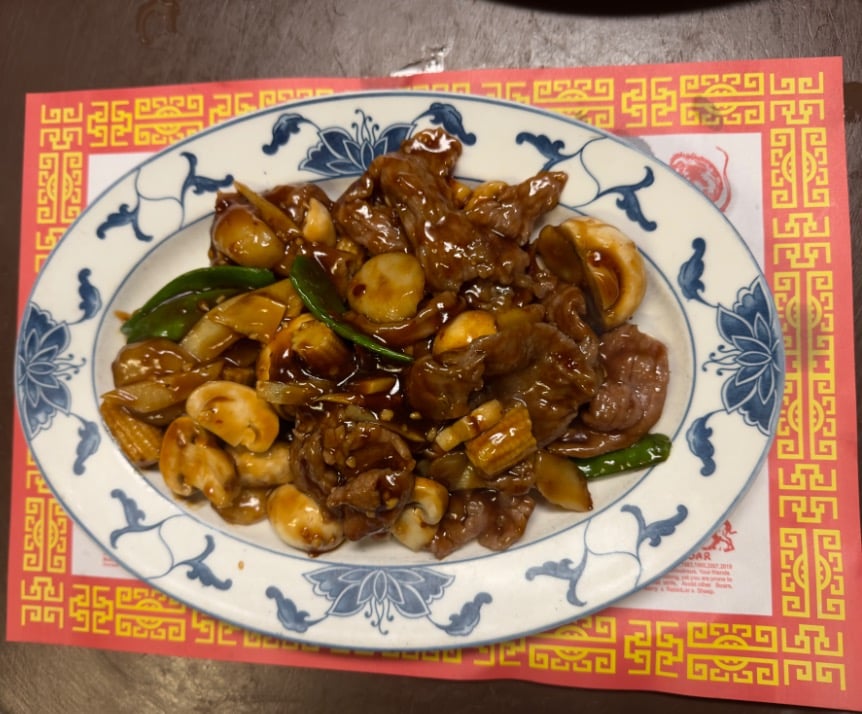 B3. Hunan Beef