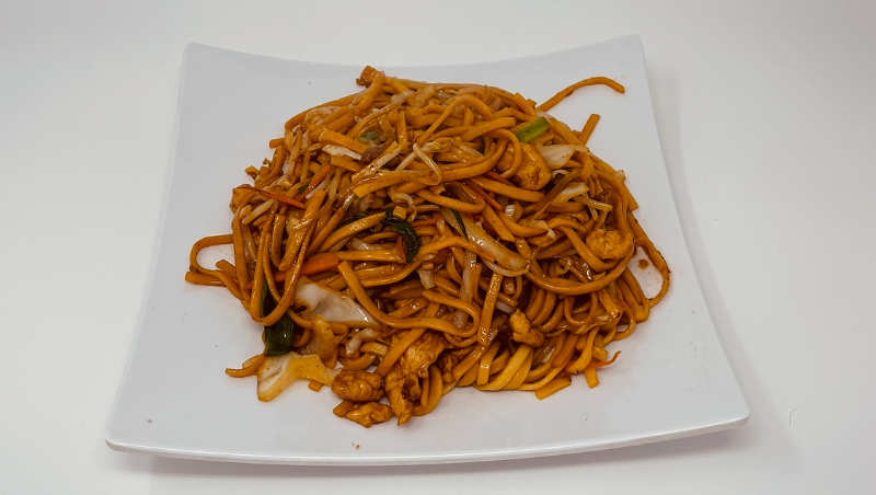 B9. Lo Mein w/ Assorted Meat 什锦捞面 Image
