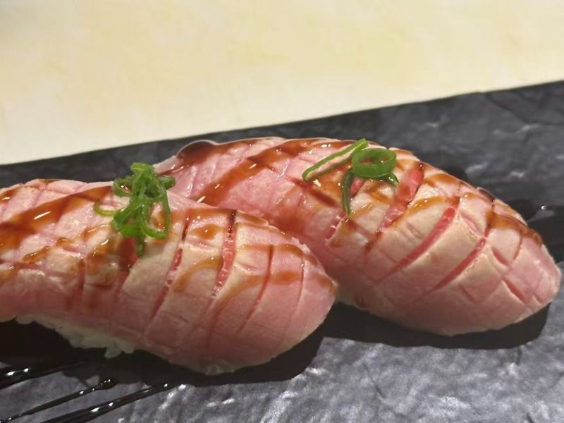 Seared Tuna (2pcs)