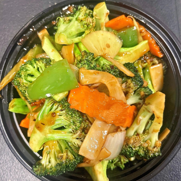 Broccoli w. Garlic Sauce