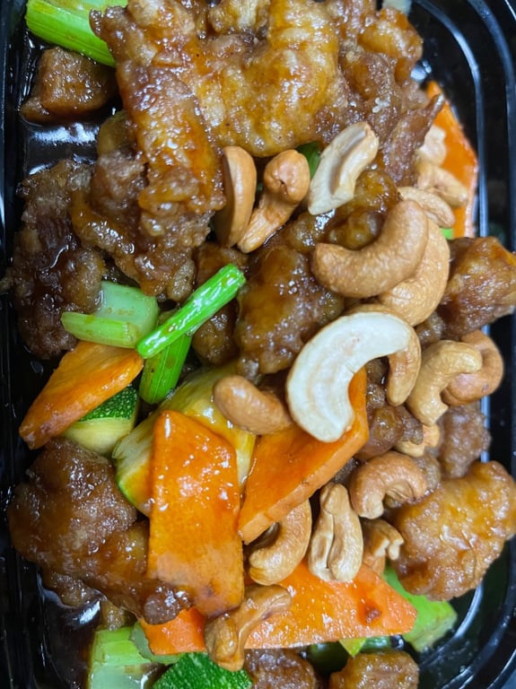 Chicken w. Cashew Nuts