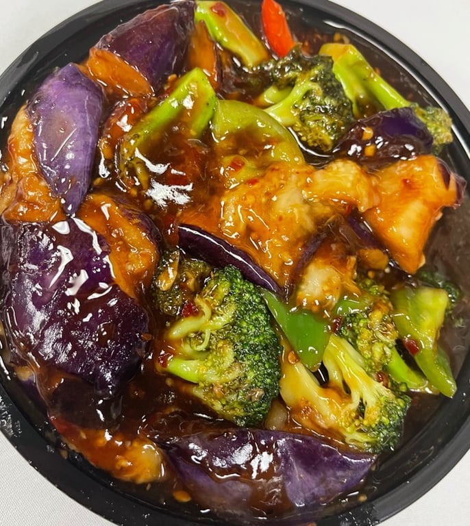 Eggplant & Broccoli in Garlic Sauce