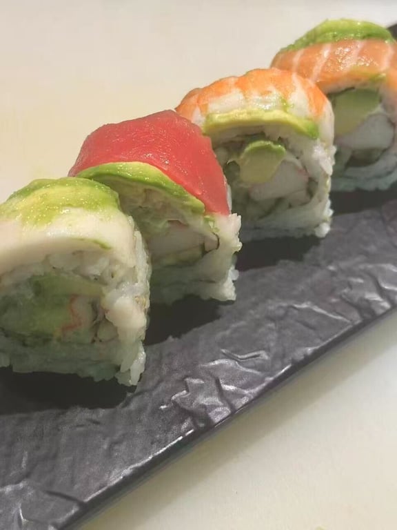 4. Rainbow Roll