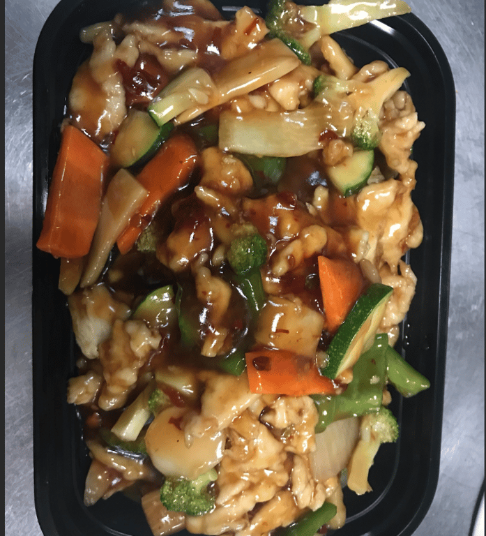 C8. Chicken in Garlic Sauce 鱼香鸡