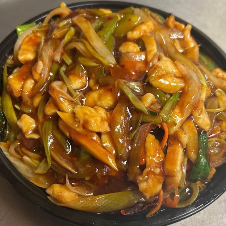 干烧鸡 <br>  Hot & Spicy Shredded Chicken