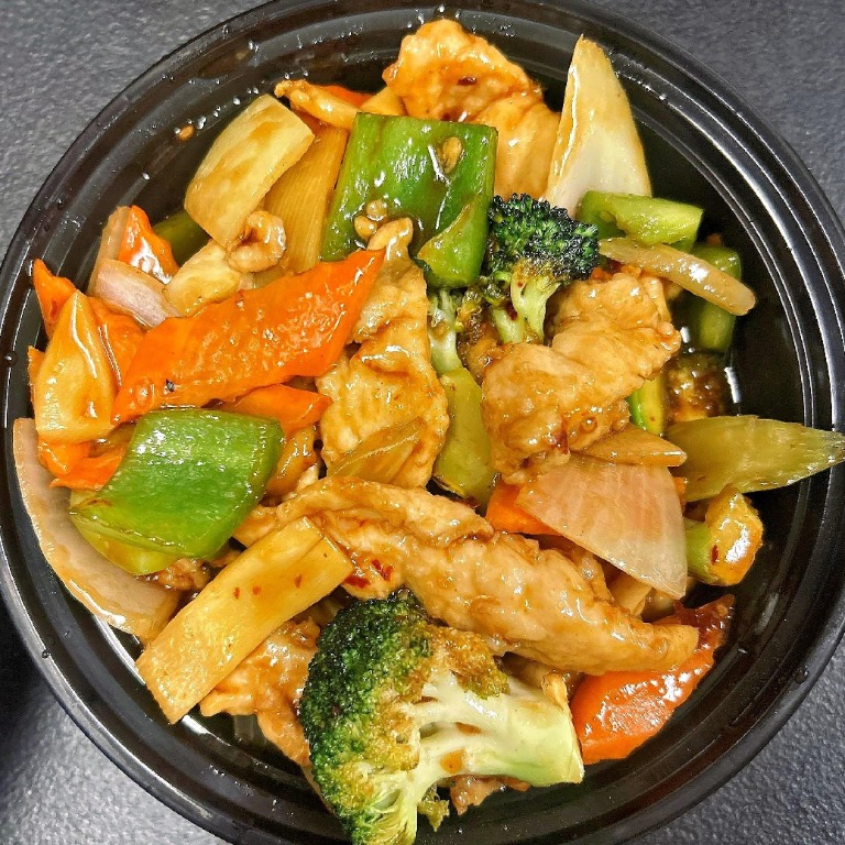 Chicken w. Garlic Sauce