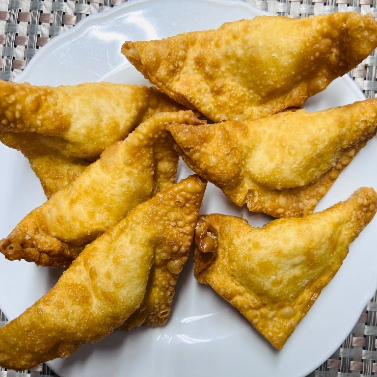 A4. 蟹角<br>Crab Rangoons (6)
