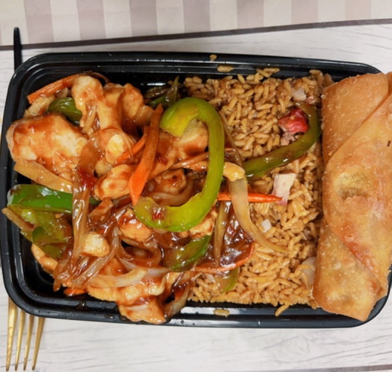 C24. Hot & Spicy Chicken Combo Plate