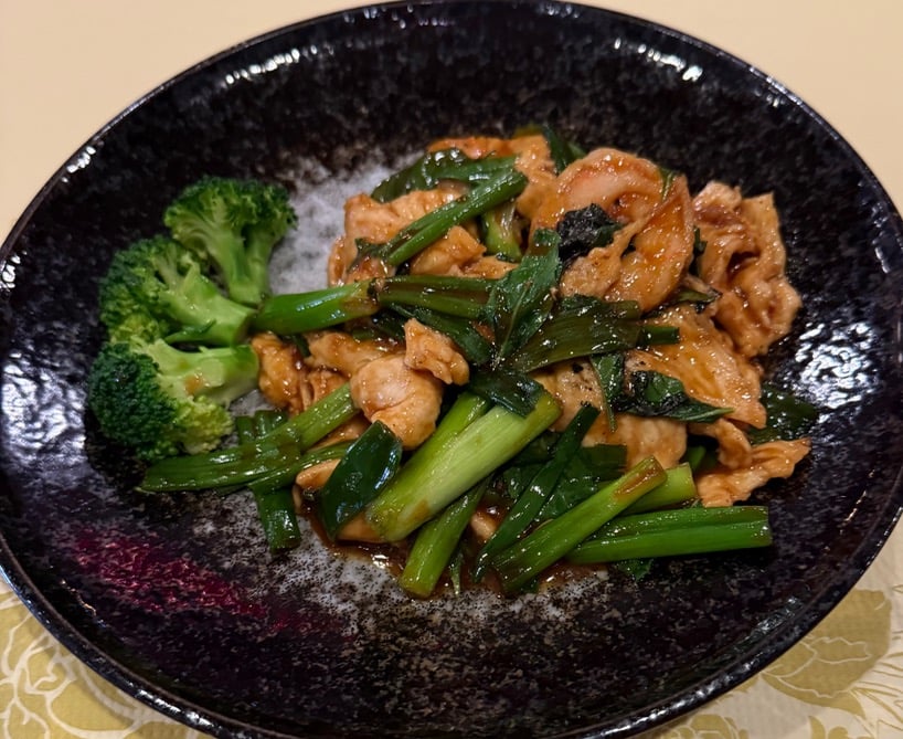 L29. Shrimp & Chicken w. Basil (Lunch)