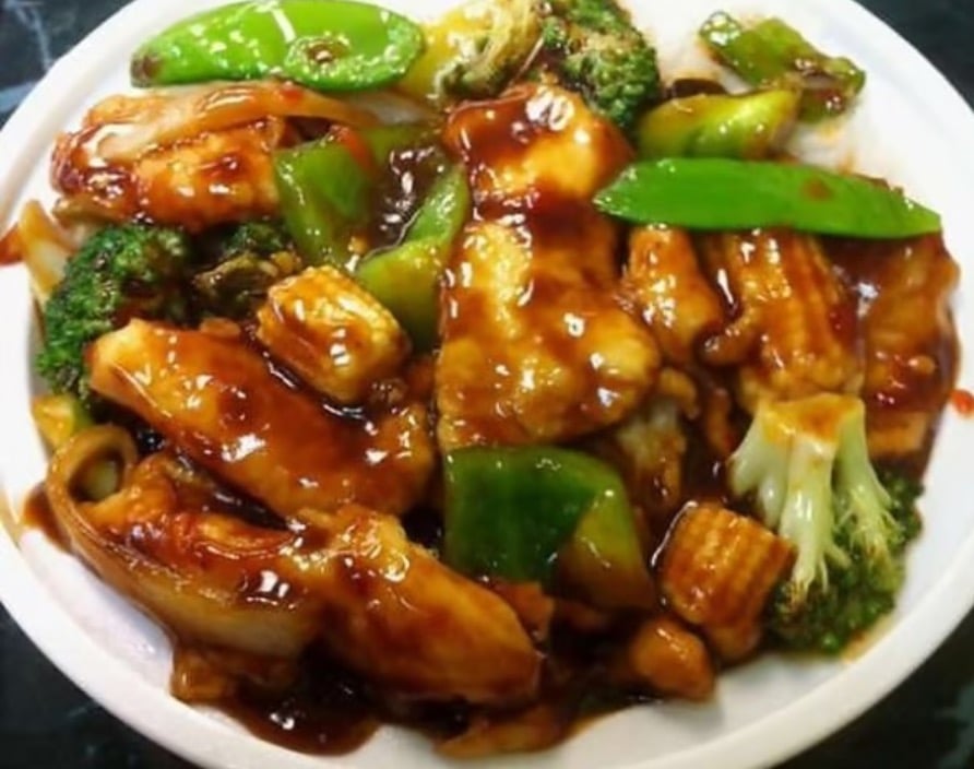54. Chicken w. Garlic Sauce