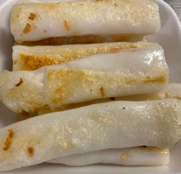 S27. Pan Fried Shrimp Rice Crepe 香煎鲜虾肠粉