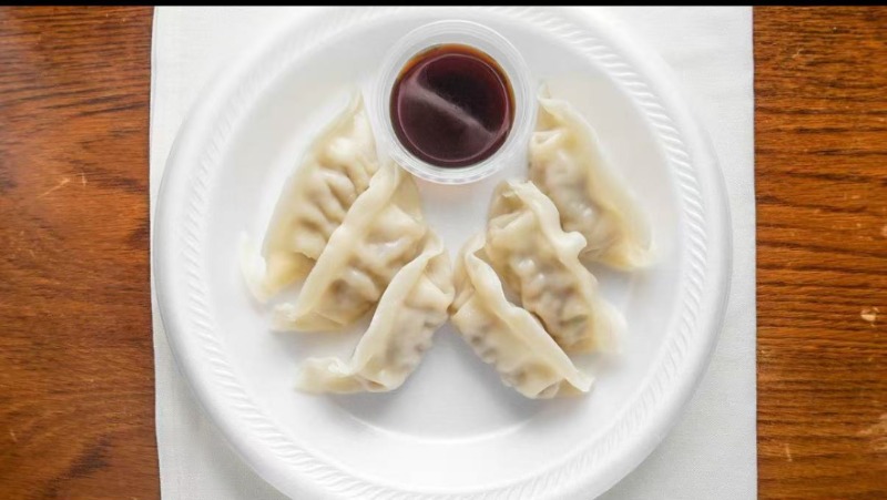 4. Steamed Dumplings (6)