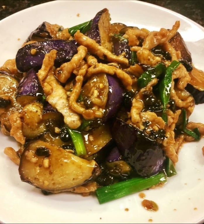 Eggplant in Spicy Garlic Sauce w/Minced Chicken