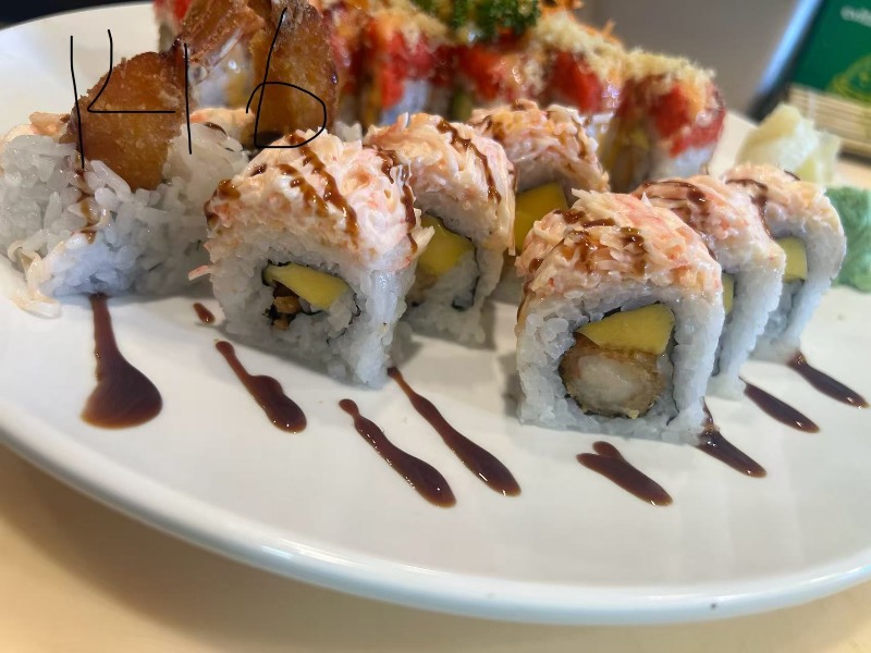 R16. Mango Shrimp Roll