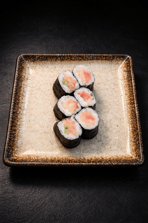 Yellowtail Scallion Roll