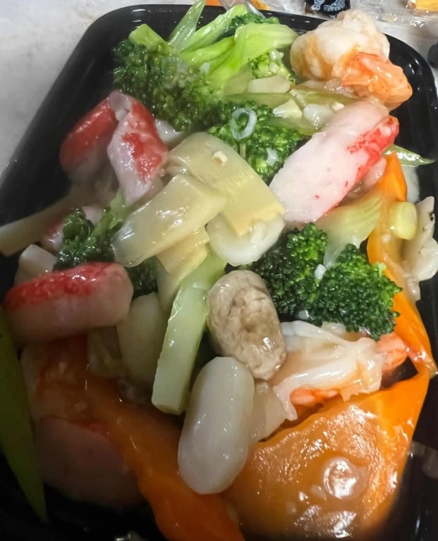 S5. Seafood Delight 海鲜大烩