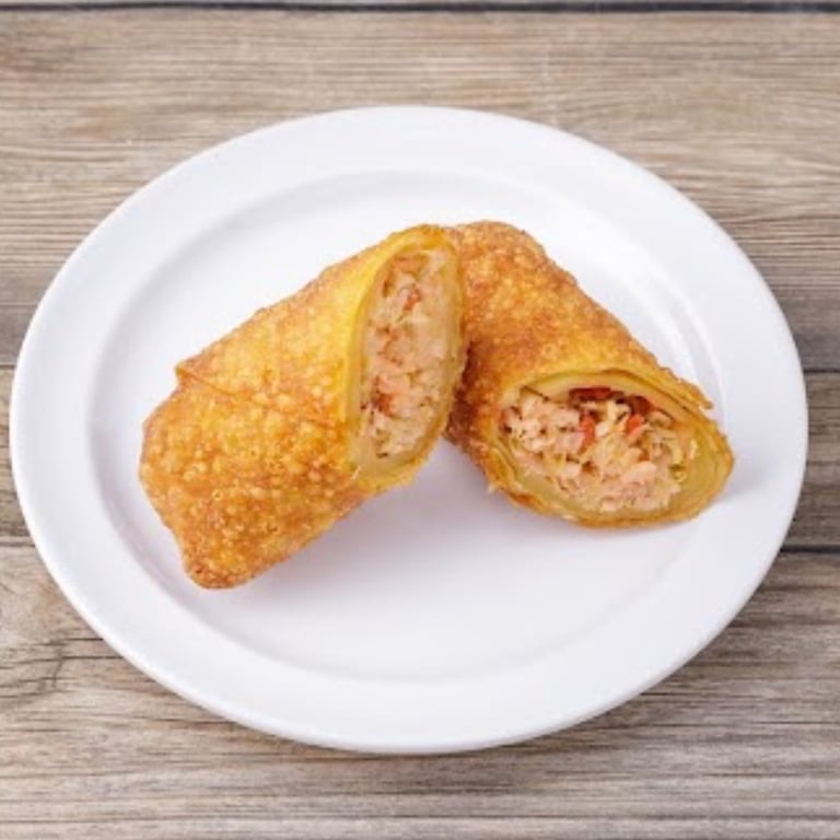 叉烧卷<br>  Roast Pork Egg Roll