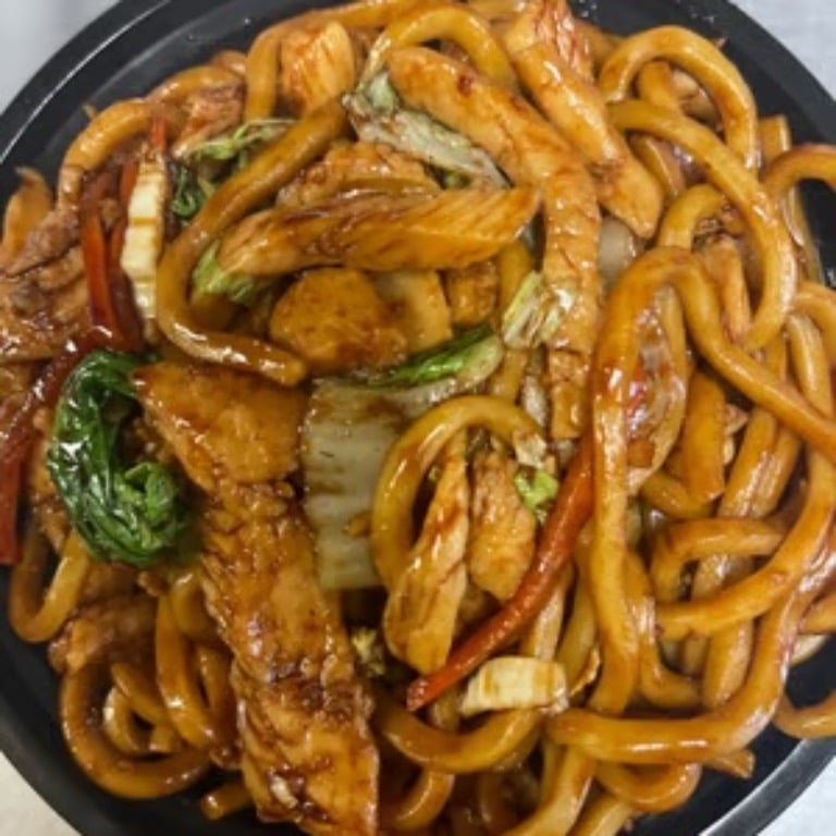 39. Chicken Lo Mein