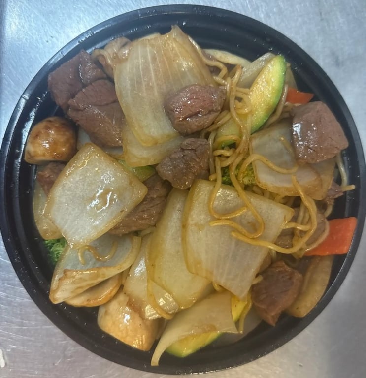 H17. Steak Yaki Soba