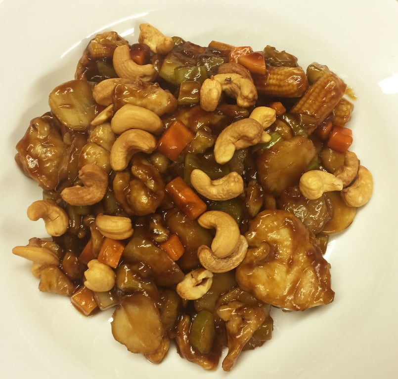 82. Chicken with Cashew Nuts